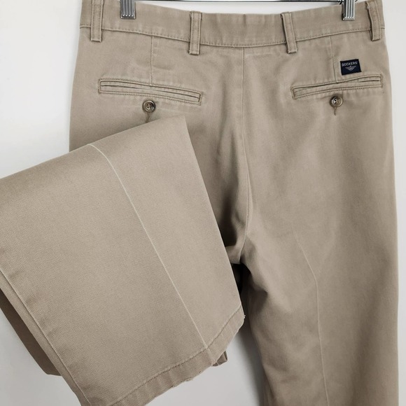 Dockers Pleated Khaki Pants 32 x 32 - Picture 3 of 11